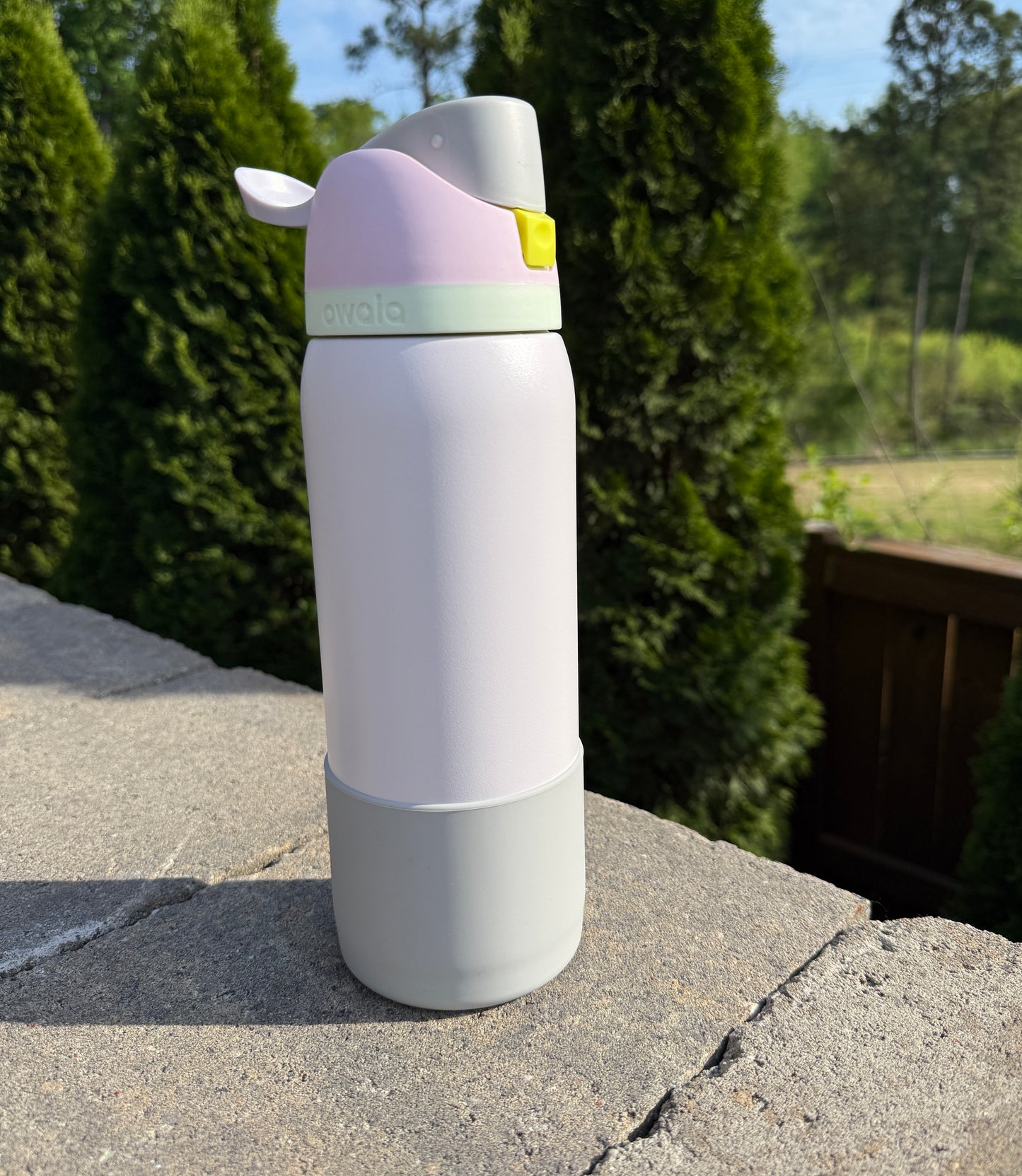 Silicone Bottle Boot compatible with Owala FreeSip Water Bottle