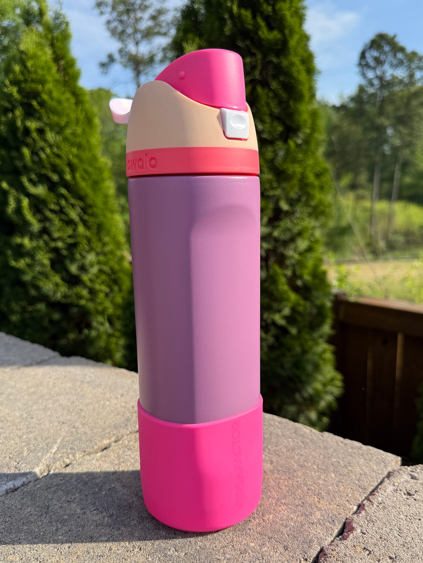 Silicone Bottle Boot compatible with Owala FreeSip Water Bottle